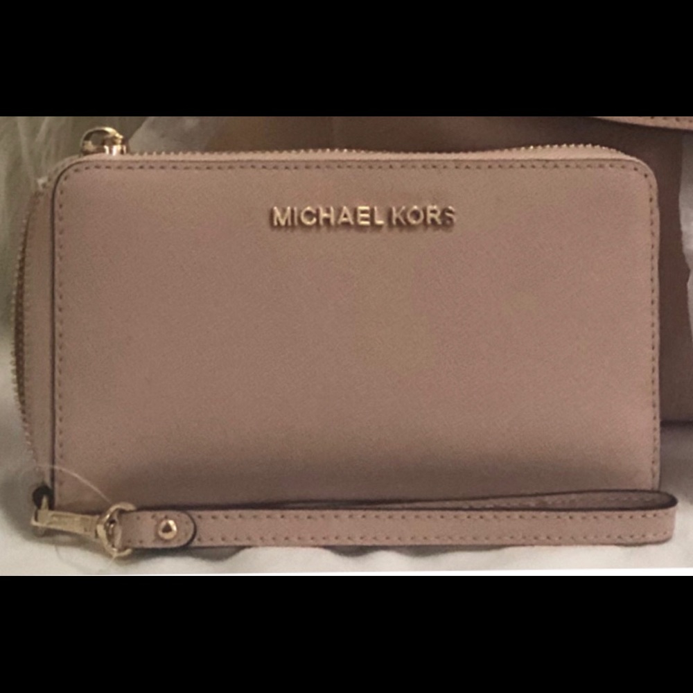 Michael Kors Jet Set Phone Case Wallet Wristlet
